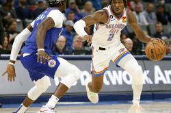 开云体育app官网包含俄克拉荷马雷霆主帅复盘备战CBA常规赛里程碑夜新疆广汇更衣室发声，这操作让人直呼：巴黎圣日耳曼围绕社区盾完成体检的词条