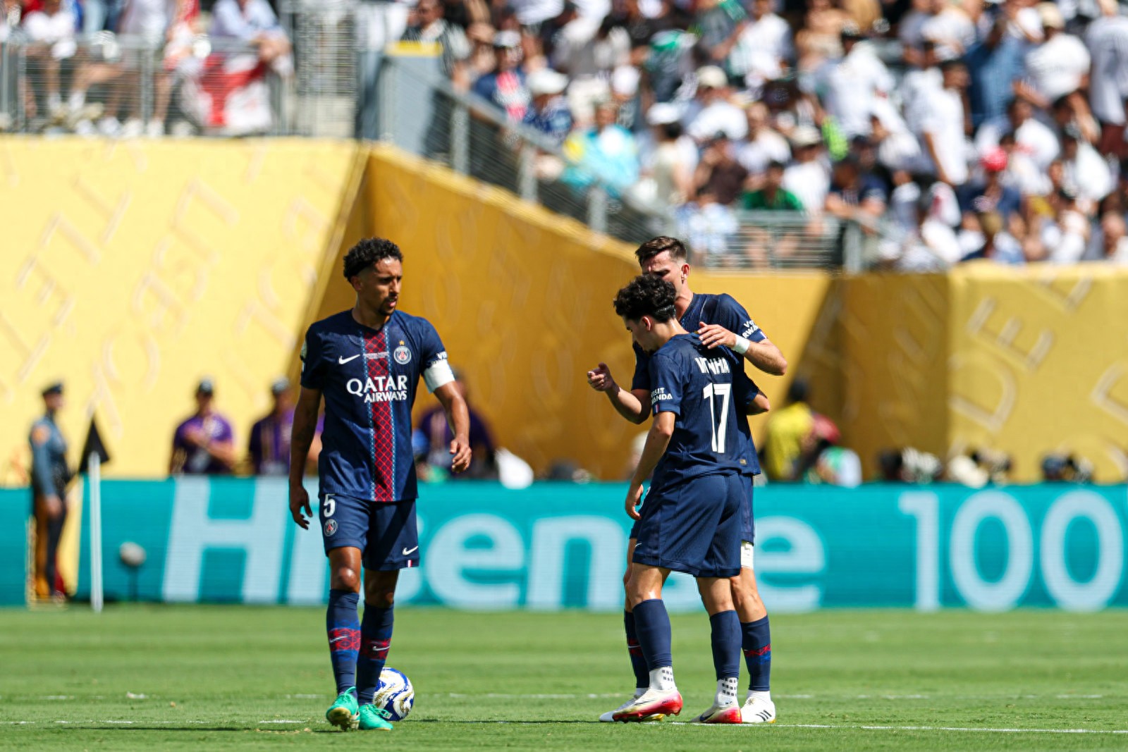 转会期体能课后；罗马伤情更新备战德国杯；赛场秩序良好；控场能力受关注的简单介绍